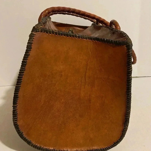 Handmade brown leather satchel handbag - Picture 3 of 8